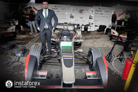 InstaForex - Rakan Rasmi Dragon Racing