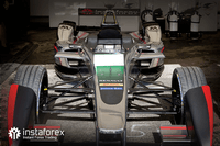 InstaForex - Rakan Rasmi Dragon Racing