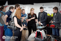 InstaForex - Rakan Rasmi Dragon Racing