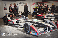 InstaForex - Rakan Rasmi Dragon Racing